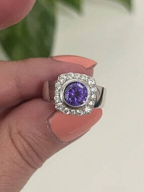 Sterling Silver Amethyst Ring from Elle, 925